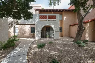 Photo #3: 6683410 Listing