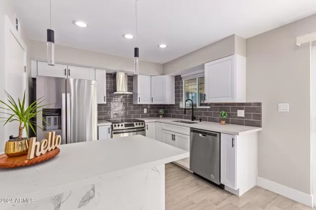 MLS: 6683515 Condo For Sale