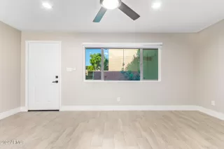 Photo #6: 6683515 Listing 