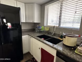 Photo #4: 6683556 Listing