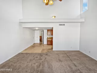 Photo #2: 6683621 Listing