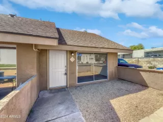 Photo #6: 6683621 Listing