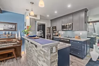 Photo #3: 6683664 Listing 