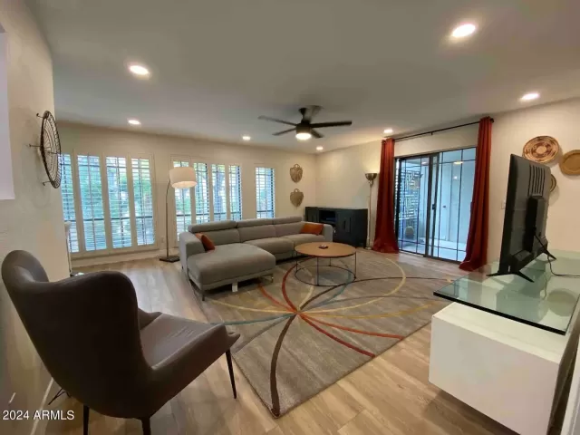 MLS: 6683667 Condo For Sale