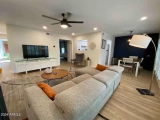 Photo #3: 6683667 Listing 