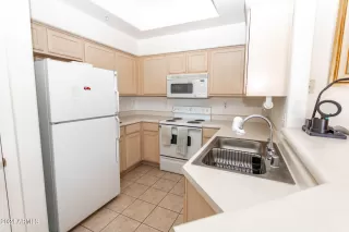 Photo #3: 6683833 Listing 