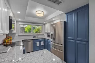 Photo #1: 6683900 Listing