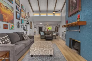 Photo #3: 6683900 Listing