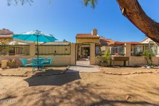 Photo #4: 6683900 Listing