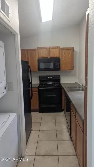 Photo #5: 6683962 Listing 