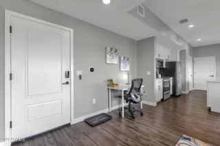 Photo #6: 6684056 Listing 