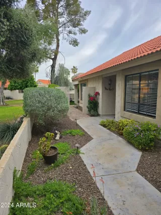 Photo #1: 6684237 Listing