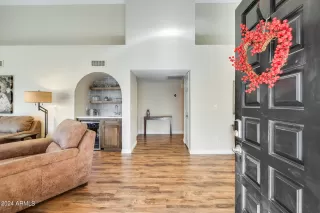 Photo #3: 6684237 Listing