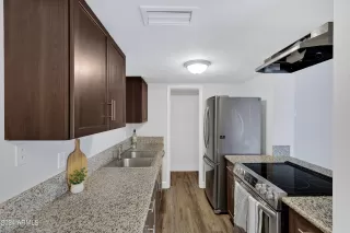 Photo #4: 6684250 Listing