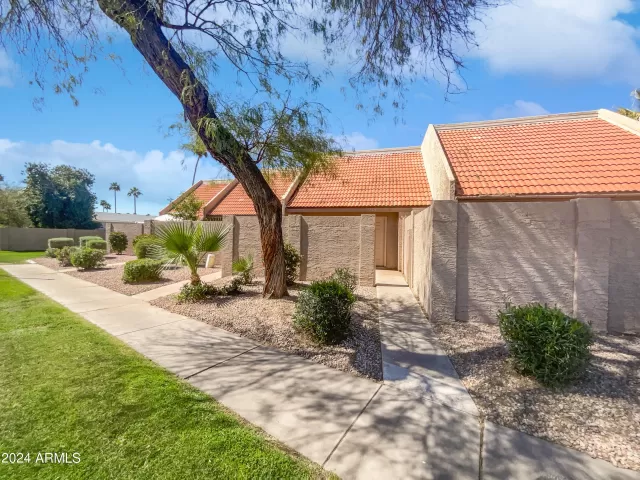 MLS: 6684377 Condo For Sale