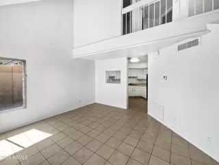 Photo #2: 6684377 Listing