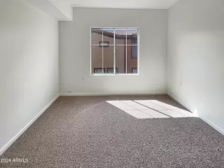 Photo #3: 6684379 Listing 