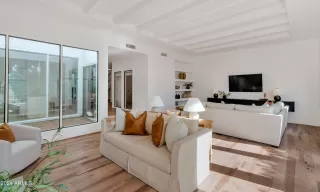 Photo #1: 6684444 Listing