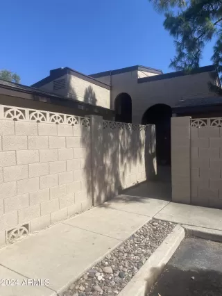 Photo #1: 6684464 Listing 