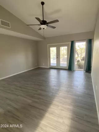 Photo #3: 6684464 Listing 