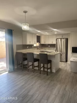 Photo #6: 6684464 Listing 