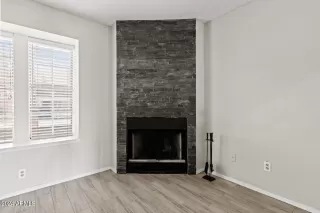 Photo #4: 6684475 Listing