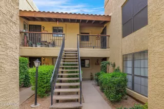 Photo #5: 6684476 Listing