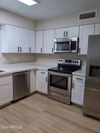 Photo #4: 6684605 Listing 