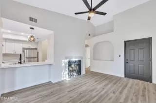 Photo #2: 6684658 Listing 