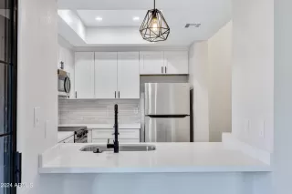 Photo #4: 6684658 Listing 