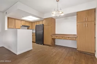 Photo #4: 6684694 Listing