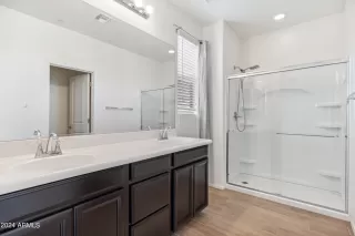 Photo #2: 6684710 Listing