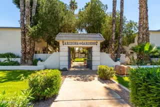 Photo #1: 6684816 Listing 