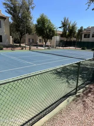 Photo #2: 6684995 Listing