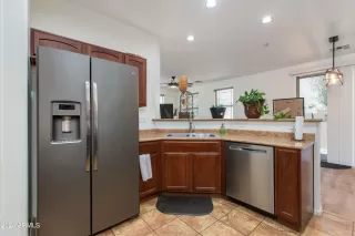 Photo #4: 6685048 Listing