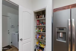 Photo #5: 6685048 Listing