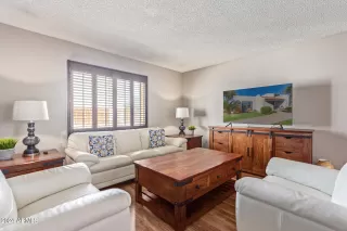 Photo #2: 6685074 Listing