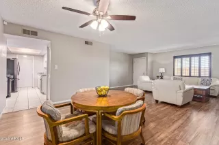 Photo #3: 6685074 Listing