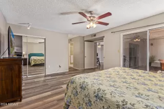 Photo #6: 6685074 Listing