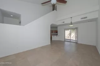 Photo #5: 6685183 Listing