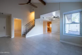 Photo #3: 6685308 Listing