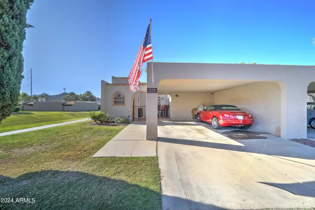 MLS: 6685330 Condo For Sale