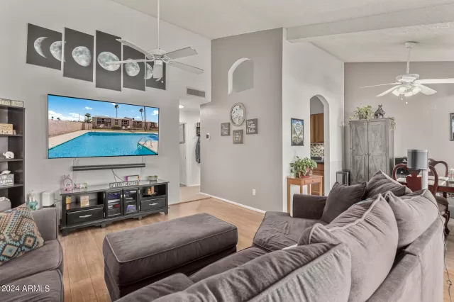 MLS: 6685340 Condo For Sale