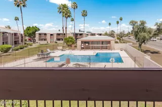 Photo #6: 6685340 Listing 