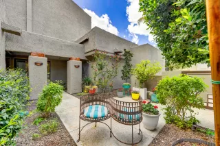 Photo #2: 6685454 Listing 