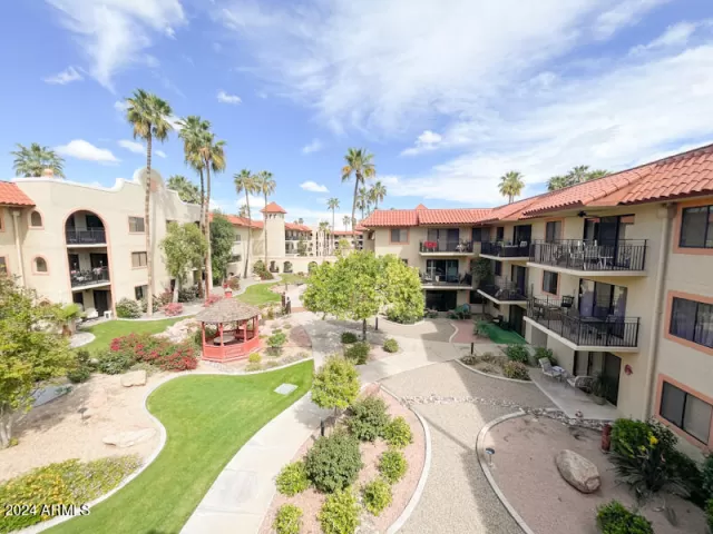 MLS: 6685505 Condo For Sale