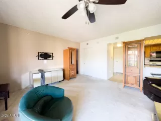 Photo #3: 6685505 Listing