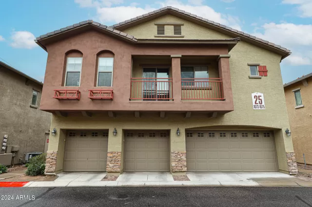 MLS: 6685752 Condo For Sale