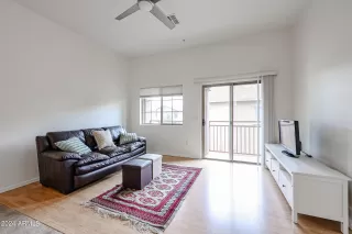 Photo #2: 6685752 Listing 