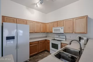 Photo #4: 6685752 Listing 